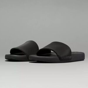 Like New Women’s Lululemon Restfeel Slide